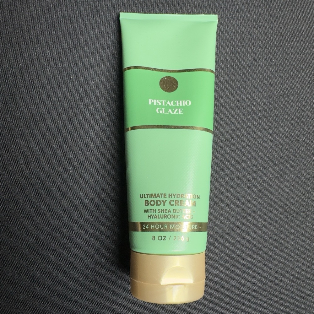 Bath & Body Works Pistachio Glaze Ultimate Hydration Body Cream 8oz
